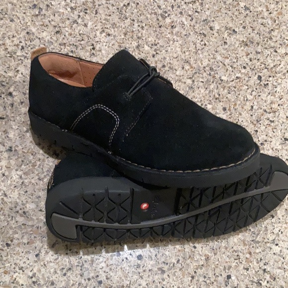 Clarks Artisan Unstructured Featherweight Black Suede Slip On Shoe Size 6.5 - Picture 10 of 10